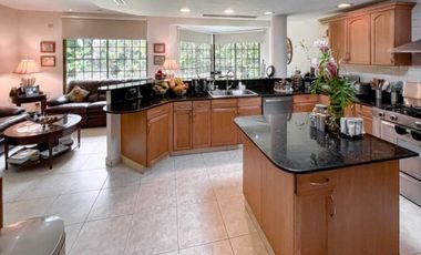 VENTA DE CASA EN CARDENAS VILLAGE 422M2