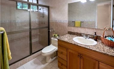 VENTA DE CASA EN CARDENAS VILLAGE 422M2