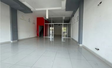 Se Alquilan Locales Comerciales Los Pueblos 200-300 Mts usd$2,500,oo