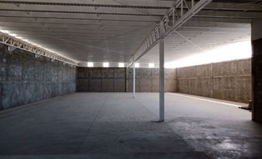 SE RENTA BODEGA EN CARRETERA IRAPUATO GUANAJUATO