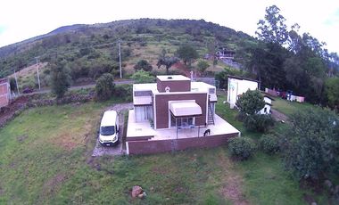 Casa con vistas panorámicas, tranquilidad y naturaleza
