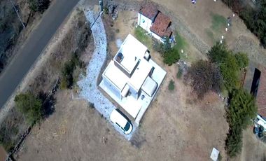 Casa con vistas panorámicas, tranquilidad y naturaleza