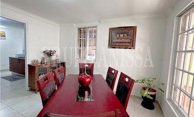 Oportunidad! Se Vende Hermosa Casa en Altos de Panamá