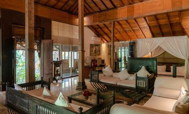 Private Freehold Oasis in Legian with 16 bedrooms full furnished