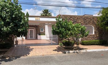 Se vende Casa en Fracc Exclusivo en Villas de Irapuato
