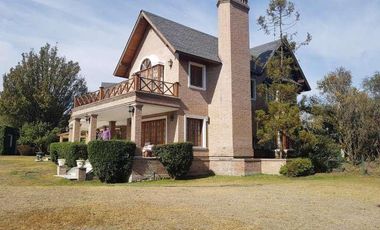 CASA EN ALQUILER- COUNTRY  LAS DELICIAS!