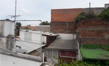 CASA RECICLADA 3 amb + Quincho GGE 3 BAÑOS LAV PATIO LOZA TERRAZA