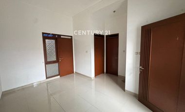 Rumah Lingkungan Asri Dan Strategis Dekat Summarecon Bandung