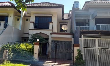 Rumah Disewakan Villa Bukit Mas Mediterania Surabaya KT
