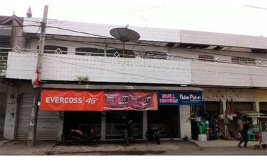 Dijual Rumah beserta 8 ruko lokasi Pagaden Subang tanah cukup luas Luas Tanah: 4767 m2