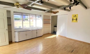 CASA EN VENTA O RENTA CON USO DE SUELO EN GUADALUPE INN