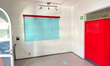 CASA EN VENTA O RENTA CON USO DE SUELO EN GUADALUPE INN