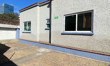 CASA EN VENTA O RENTA CON USO DE SUELO EN GUADALUPE INN