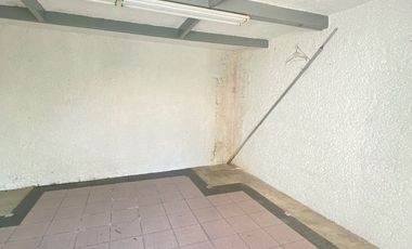 CASA EN VENTA O RENTA CON USO DE SUELO EN GUADALUPE INN