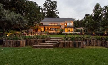 CASA NUEVA Y MODERNA EN VENTA