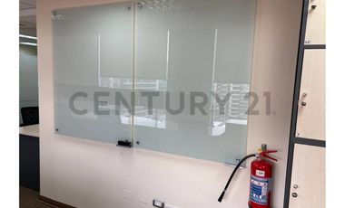 Venta confortable Oficina Avenida Providencia