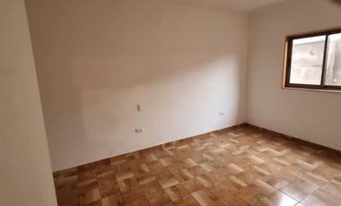 Arriendo Casa 2D y 1B en sector Lo Espinoza