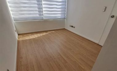 Departamento en Venta en San Isidro Metro Santa Lucia