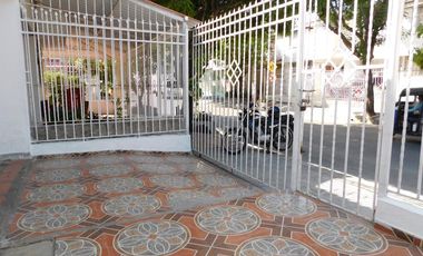 casa en venta en los robles. Cod V91440