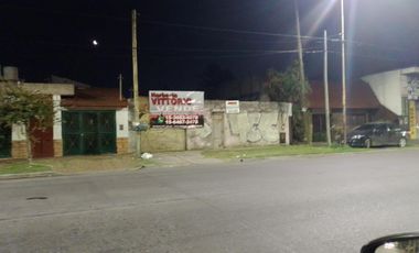 CASA ANTIGUA - LOTE DE 10X32 HAEDO SUR