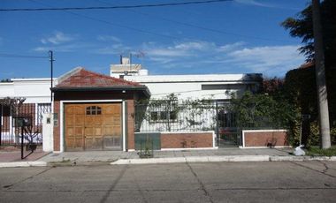 Casa en venta en Temperley Oeste