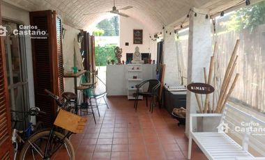 Casa 2 Amb. en Impecable Estado