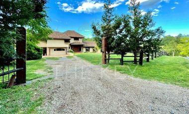 Casa en Venta en Condominio Haras La Montaña - Los Ángeles