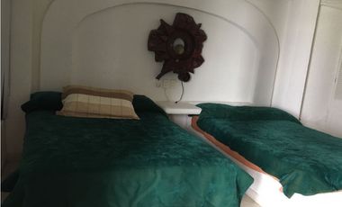 CASA EN VENTA A ORILLA DEL LAGO 