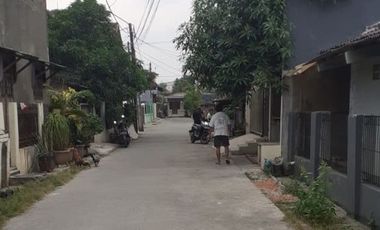Kontrakan Strategis ada kanopi dkt Stasiun Kranji Bekasi dkt Jakarta