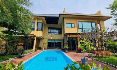5 Bedroom House for sale at Chicmo Place 48