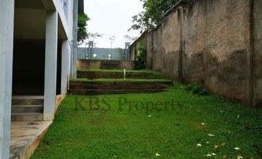 Dijual/Disewa Rumah Shangrilla 2 Lantai View Danau Type 220/617 m2 - Batam