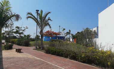 Casa en venta 4 recámaras una en P.B. Fracc. Palmas Green, Medellín de Bravo,Ver