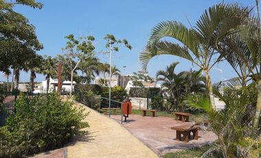 Casa en venta 4 recámaras una en P.B. Fracc. Palmas Green, Medellín de Bravo,Ver