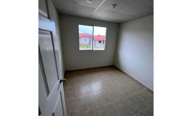 ALQUILO CASA EN LA CHORRERA ARBOLEDA LOS CEREZOS 3R