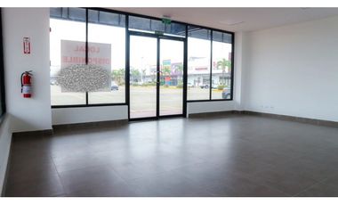 Se Alquila Local Comercial 448 Mts Los Pueblos USD4,000,00+Itbms