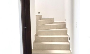 PRECIOSA FRENTE A AREA VERDE 3Rec+Sala Tv+Estudio+Vestidor+Terraza+Jardin+2.5 B