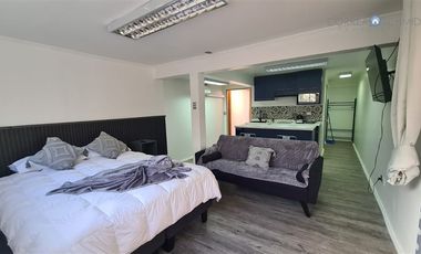 Casa remodelada con 3 departamentos interiores, Machalí