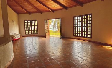 casa en venta en yumbo. Cod V11997