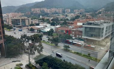 oficina en arriendo en santa barbara - usaquen. Cod A51688
