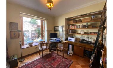 VENTA AMPLIA Y LUMINOSA CASA EN LOS TRAPENSES