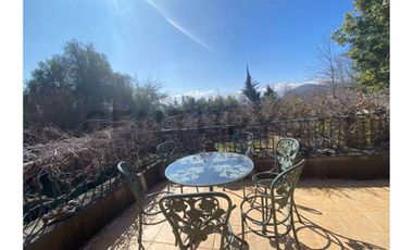 VENTA AMPLIA Y LUMINOSA CASA EN LOS TRAPENSES