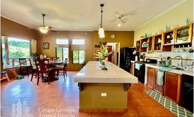 VENTA CASA EN ALTOS DEL MARIA  CV