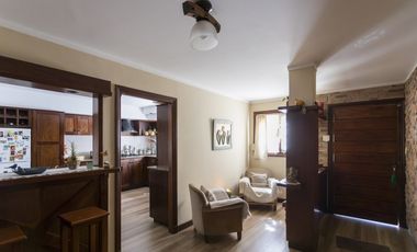 Casa Cuatro Dormitorios Dos Baños Y Local Comecial En Esquina