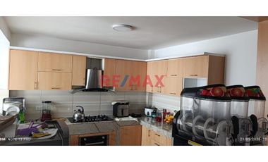 Casa Exclusiva En Venta Ubicada En La Urb. Las Palmeras Area 123.00 M2 Precio $155.000