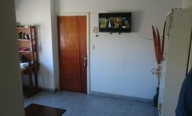 vENTA CASA TRE AMBIENTES