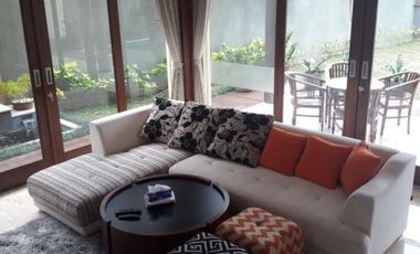 Villa Daerah Ciumbuleuit Bandung Jauh Dari Kebisingan Bagus Buat Investasi