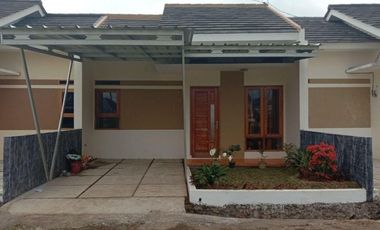 Rumah Mewah Serasa Villa Harga Terjangkau