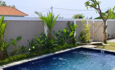 Villa Cantik With Swimming Pool Full Furnished At Lovina Bali