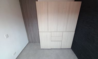 apartamento en arriendo en arboleda  algarrobo piso 3 sin ascensor. Cod A13616
