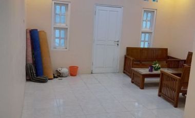 Rumah 2 lantai luas dekat pusat kota Jogja